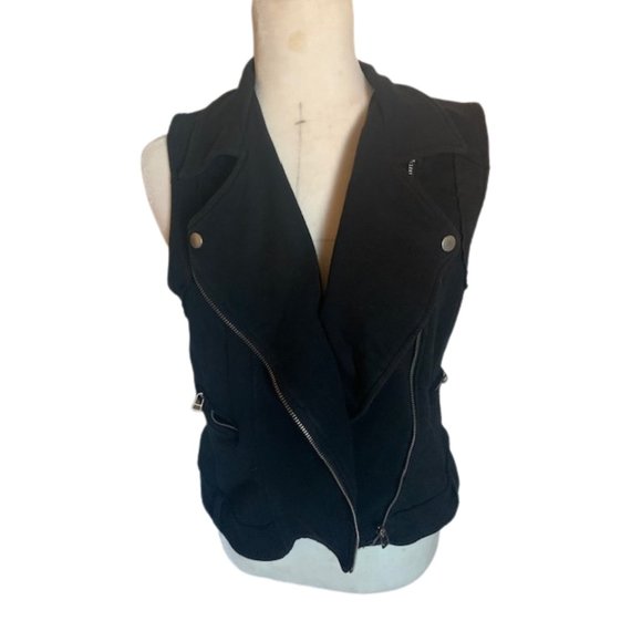 SOLD Vest - Picture 2 of 5